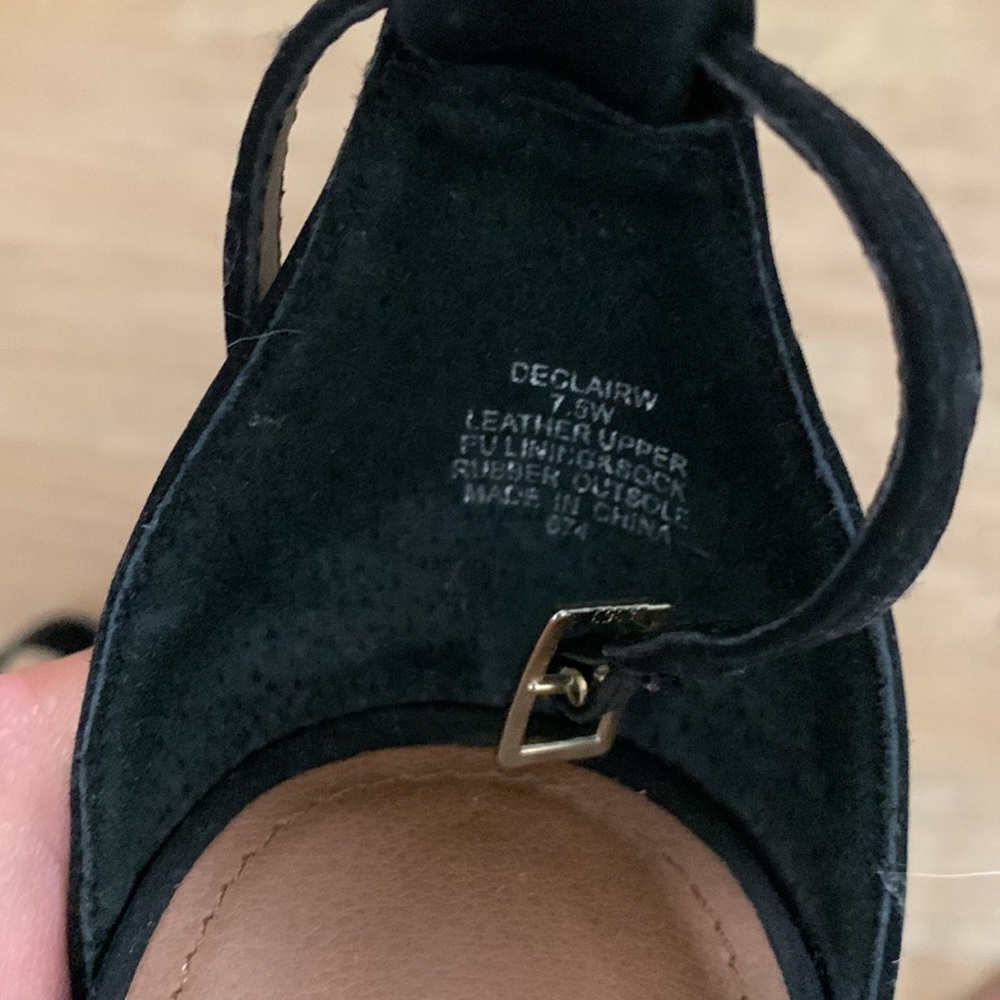 Steve Madden Block Heel Sandal Wide - Picture 3 of 5